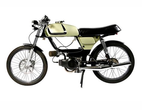 Moped Motor, Puch Moped, Vintage Motorcycle Photos, 50cc Moped, Peugeot 103, Vintage Moped, Small Motorcycles, Mopeds, Motorcycles & Scooters