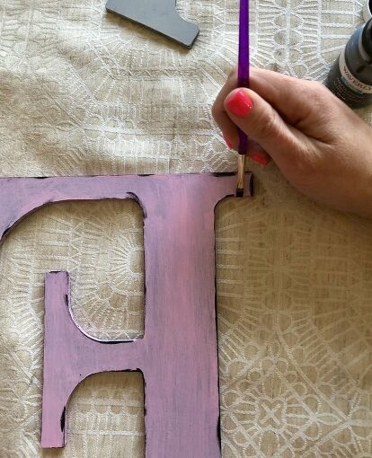 Wood Letter Painting Ideas, Wood Letters Diy, Wooden Letters Diy, Large Wood Letters, Painted Wood Letters, Mdf Letters, Paint Chalk, Painting Wooden Letters, Fake Wood