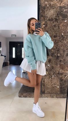 Tennis Skirt Outfit, White Tennis Skirt, Wardrobe Tips, Legally Blonde, Outfits Chic, Paris Outfits, Nice Style, Fashion Mistakes, Really Cute Outfits