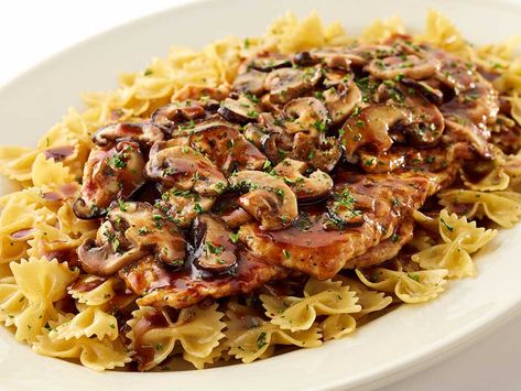 Cheesecake Factory Chicken Marsala Recipe, Recipe For Chicken Marsala, Cheesecake Factory Chicken, Cheesecake Factory Recipe, Chicken Marsala Recipe, Marsala Recipe, Cheesecake Factory Recipes, Chicken Mushrooms, Paleo Meal Prep