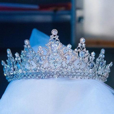 Silver Bridal Wedding Tiara and Crown Gift For Her Wedding | Etsy Baby Blue Quinceanera, Quince Crown, Light Blue Quince, Cinderella Quinceanera Themes, Cinderella Quinceanera, Crown Bridal Hair, Quinceanera Themes Dresses, Quinceanera Crown, Blue Quince