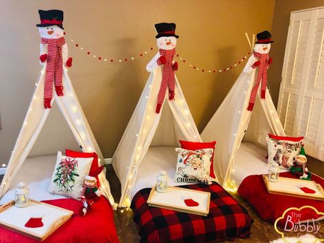 Christmas sleepover, kid snowman teepee tents Christmas Tents For Kids, Christmas Tepee, Christmas Tipi, Glamping Christmas, Christmas Sleepover, Sleepover Tents, Camp Party, Kids Sleepover, Winter Tent