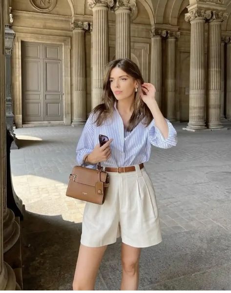 Italian Summer Outfits, Summer Office Outfits, Elegant Classy Outfits, Professional Outfits Women, Business Outfits Women, Business Casual Outfits For Work, Business Casual Outfits For Women, Populaire Outfits, Ținută Casual