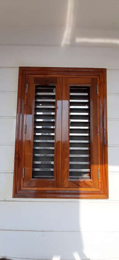 Wooden Window Shutter Designs, Window Grill Design Modern Indian, Wooden Window Design Indian, Wood Window Design Modern, Window Design Indian, Indian Window Design, Front Window Design, दरवाजा डिजाइन, Indian Window