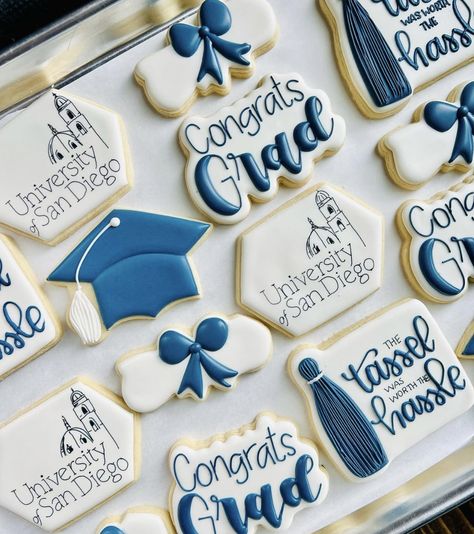 Grad Cookies, Cookie Board, Party Sweets, Party 2023, Decorating Cookies, Graduation Cookies, Foot Ball, Cookies Decorated, Congrats Grad