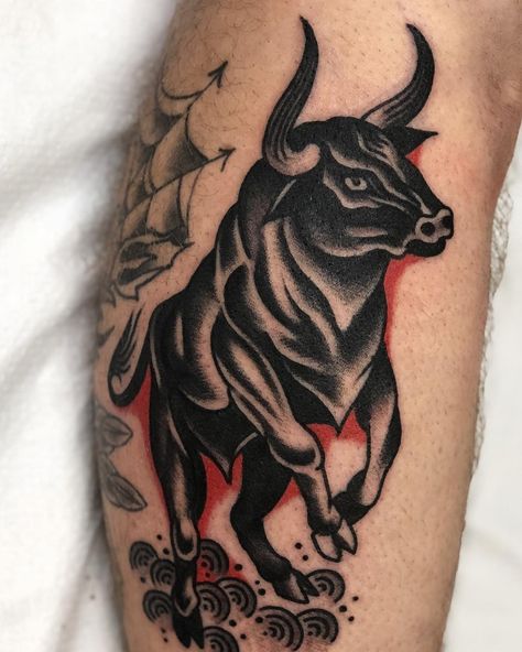 #blastoverbobby getting new work @atlastattoo #portland #oregon #cheyennesawyertattoo Traditional Bull Tattoo, Tattoo Western, Ox Tattoo, Insect Tattoos, Taurus Bull Tattoos, Bull Skull Tattoos, Bull Tattoo, Atlas Tattoo, Tattoo Style Art