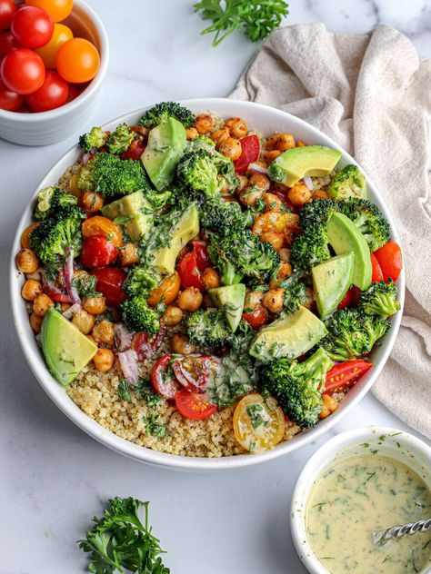 Roasted Broccoli & Quinoa Salad - Munchmeals by Janet Broccoli Quinoa Salad, Broccoli And Quinoa, Creamy Vinaigrette, Seasoned Chickpeas, Broccoli Quinoa, Nourish Bowls, Quinoa Broccoli, Lentils And Quinoa, Veggie Bowl