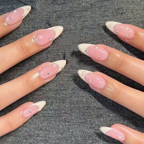 Nails French White, French Manicure Acrylic Nails, Nails Tips, Soft Nails, Nails French, Oval Nails, Stick On Nails, Bridal Nails, Prom Nails