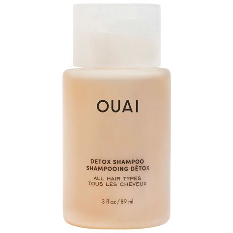 Mini Detox Shampoo - OUAI | Sephora Shampoo Travel Size, Keeping Hair Healthy, Grey Hair Care, Ouai Haircare, Detox Shampoo, Silver Shampoo, Hydrating Hair Mask, Fall Nail Trends, Cleansing Shampoo