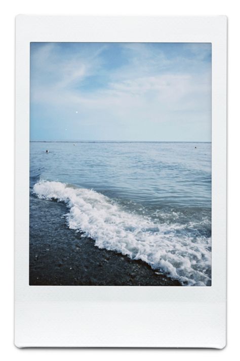 Blue Polaroid Aesthetic, Polaroid Aesthetic Pictures, Ocean Polaroid, Free Photo Collage Templates, Beach Polaroid, Blue Polaroid, Computer Photography, Phone Cover Stickers, Photo Polaroid