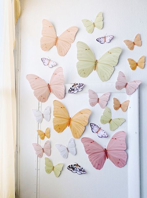 FlyingThings - Etsy Photo Papillon, Butterfly Room, Paper Butterflies, Paper Butterfly, Yellow Butterfly, Honey Colour, Big Girl Rooms, Pink Paper, Nursery Inspiration