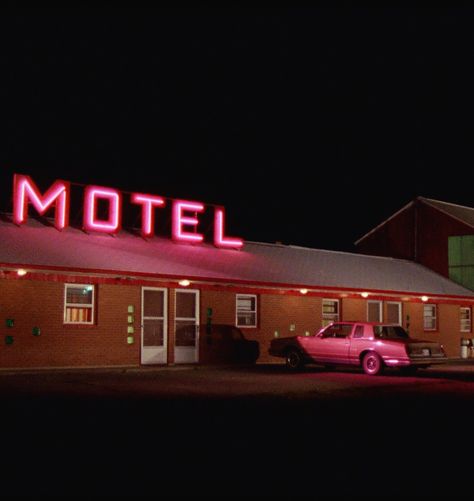 American Suburbia Aesthetic, American Gods Aesthetic, Neo Noir Aesthetic, Neon Lights Aesthetic, Motel Aesthetic, Twilight Aesthetic, American Gods, Neo Noir, Retro Aesthetic