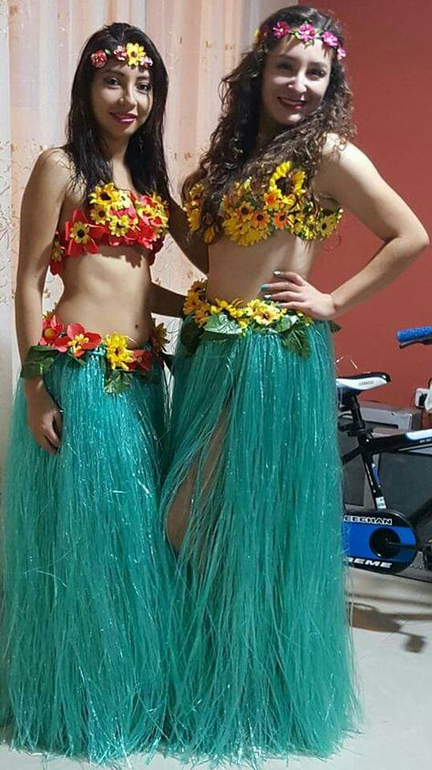 Summer Costume Ideas Women, Hawaiana Party Outfits Women, Hawaiian Dresses For Women Party, Hawaii Costume, Hawaiian Party Outfit, Halloween Costumes Women Creative, Hawaii Themed Party, Hawaiian Woman, Aloha Party