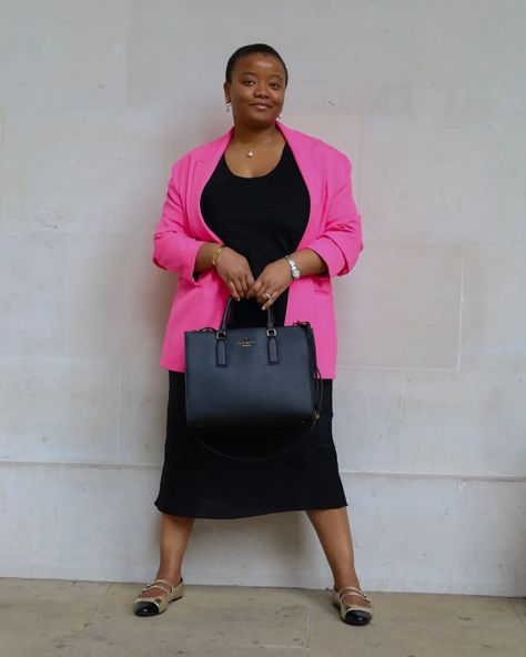 Night to Day or Day to Night? Outfit Formula: A @riverisland black slip dress (black is versatile), a hot pink blazer (to add some colour and feminine touch) and pearl jewellery for a classy lady @monicavinader. Night- @asos gold comfy platforms to keep you up all night if you like or elevate the look and height 😬. A classy black and gold sequin clutch bag. Day- @riverisland gold and black mary-jane like pumps (not over the top for office shoes either). A @kurtgeiger tote bag via @shoeaho... Day To Night Outfit, Hot Pink Blazer, Slip Dress Black, Hot Pink Blazers, Sequin Clutch, Classy Lady, Up All Night, Stylish Work Attire, Black Slip Dress