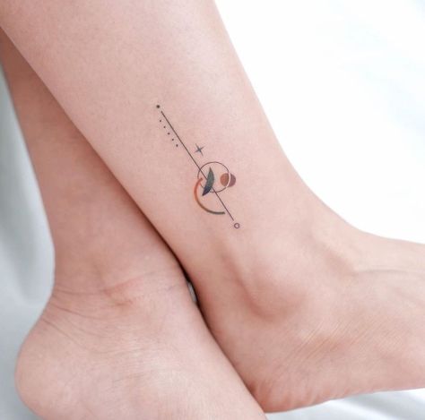 Minimalist Aesthetic Tattoo Women, Korea Tattoo Minimal, Korea Inspired Tattoo, Minimalist Wrist Tattoos For Women, Minimalist Japanese Tattoo, Korean Writing Tattoo, Korean Inspired Tattoos, Korean Tattoos Words, Marie Tattoo