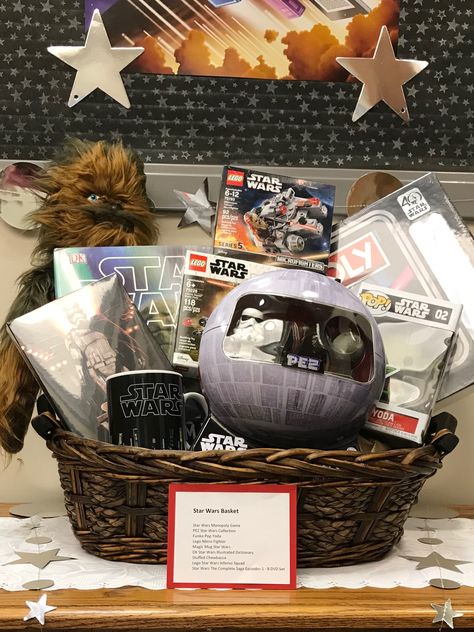 A Universe of Stories Summer Reading Program Star Wars theme prize basket Star Wars Basket, Star Wars Gift Basket, Star Wars Gift Ideas, Auction Gift Basket Ideas, Theme Baskets, Couple Crafts, Auction Basket, Diy Birthday Gifts For Friends, Themed Gift Baskets