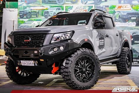 Nissan Navara Np300 Modified, Np 300 Frontier, Nissan Navara 4x4, Nissan Hardbody 4x4, Nissan Frontier Mods, Nissan Frontier 4x4, Lifted Van, Best Off Road Vehicles, Nissan Np300