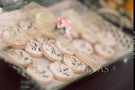 Qabool hai cookies for nikkah Nikkah Sweets Ideas, Qabool Hai Ideas, Nikkah Cookies, Outdoor Nikkah Decor, Nikkah Decor Ideas, Small Nikkah Ideas, Outdoor Nikkah, Nikkah Favours, Nikkah Cake