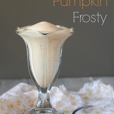 Wendy's-Style Pumpkin Frosty Dessert Wendy's Frosty, Wendys Frosty, Frosty Recipe, Homemade Pumpkin, Ice Cream Maker, Cool Whip, Sweetened Condensed Milk, Homemade Chocolate, Frozen Desserts