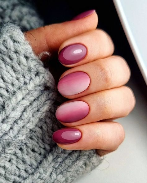 32 Short Round Fall Nails 2024: Cute and Elegant Nail Designs to Try This Autumn Short Round Fall Nails, Round Fall Nails, Fall Nails Cute, Nail Kit Gift, Short Round Nails, Elegant Nail, Gel Nail Strips, Elegant Nail Designs, Nail Art Studio