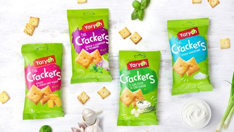 The Crackers on Packaging of the World - Creative Package Design Gallery Crackers Packaging, Veggie Crackers, Snacks Packaging, Biscuit Packaging, Motion Logo, Popcorn Snacks, Supermarket Design, Cool Packaging, Cracker Snacks