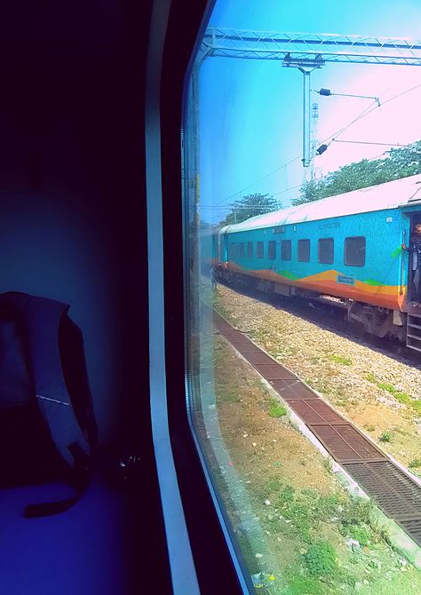 Upgraded LHB Coaches Ac Coach Train Snap, Beat Girl, Indian Train, Creative Snapchats, Train Window, Gate Wall Design, Colorful Borders Design, Colorful Borders, Hand Pic