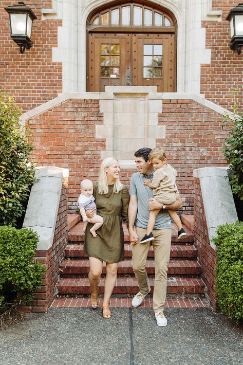 Top 5 Family Photo locations in Portland | Jess Woodhouse Photoshoot Locations, City Family, Brick Architecture, Family Sessions, Perfect Family, Walking Trails, Family Maternity, Rolling Hills, Mountain Top