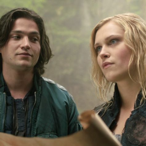 Clarke And Finn, Thomas Mcdonell, Aesthetic Anime, Persona, I Want, Tv Shows, It Cast, The 100