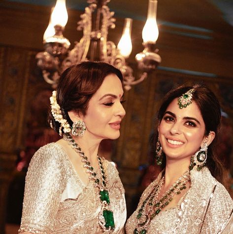 ambani wedding Ambani Wedding Jewellery, Neeta Ambani Jewellery, Isha Ambani Jewellery, Nita Ambani Jewellery Emerald, Celebrities In Anant Ambani Wedding, Golconda Diamond, Nita Ambani, Half Moon Earrings, Pearl And Diamond Necklace