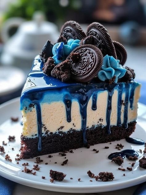 Blueberry Cake Aesthetic, Dark Desserts, Sonic Cakes, Simple Cake Ideas, Cheesecake Aesthetic, Blue Cheesecake, Blue Velvet Cake, Cake Shooters, Blue Sweets