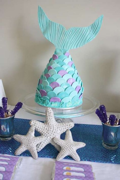 8 Mermaid Themed Birthday Cakes – Party Ideas Mermaid Tail Cake, Mermaid Birthday Party Ideas, Mermaid Birthday Cakes, Mermaid Baby Showers, Little Mermaid Birthday, Mermaid Parties, Mermaid Theme Birthday, Mermaid Cakes, Themed Birthday Cakes