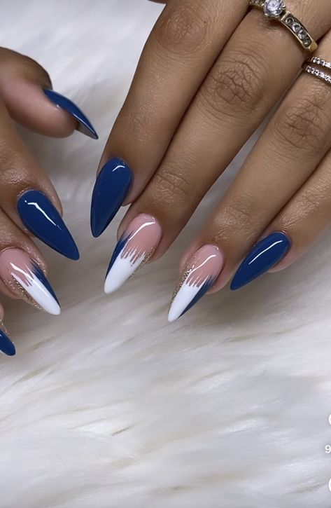 Almond Shaped Nails Designs, White Almond Nails, Almond Shaped Nails, Natural Nails Manicure, Bridal Nails Designs, Blue Glitter Nails, Minimal Nails Art, Pointy Nails, Wow Nails