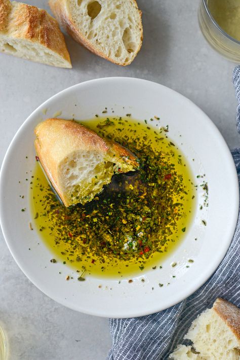 Oil Dipping Sauce For Bread, Oil Bread Dip, Olive Oil Bread Dip, Bread Dips Recipes, Bread Dipping Oil Recipe, Olive Oil Dip For Bread, Olive Oil Dip, Olive Oil Bread, Best Meals