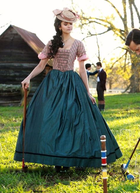 Nina Dobrev Candice Accola, 1800s Dresses, High Low Ball Gown, Katherine Pierce Outfits, Elena Gilbert Outfits, Southern Belle Dress, Ian Somerhalder Vampire Diaries, Katerina Petrova, Candice Accola