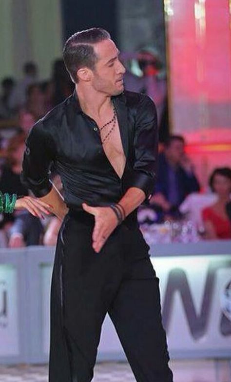 Mens Ballroom Shirts Latin Dance, Latin Dance Outfit Men, Salsa Outfit, Mens Dance Wear, Salsa Dancing Outfit, Salsa Dancer, Mens Ballroom, Tango Outfit, Spanish Dancer