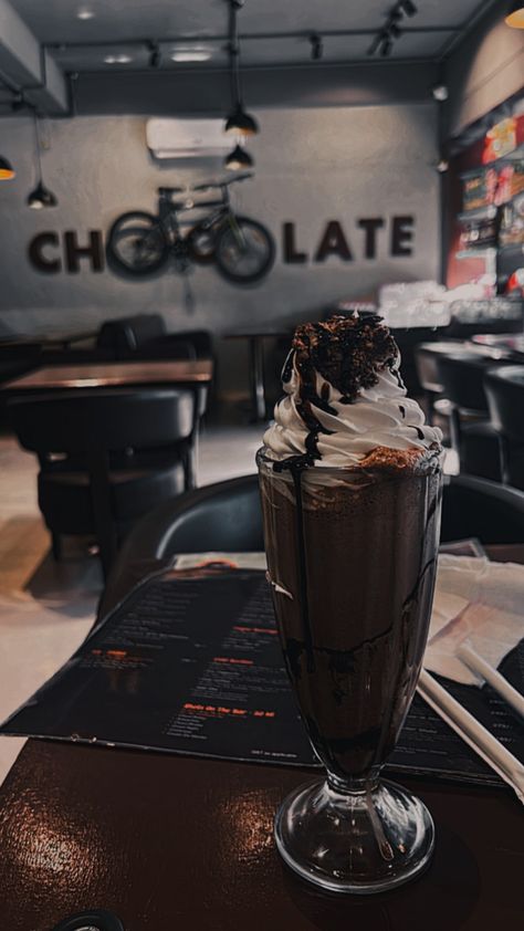 Chocolate Room, Vadodara one of the great places to hang out with your friends The Chocolate Room Cafe, Vadodara Cafe Snap, Vadodara Snap, Kit Kat Shake, Best Poses For Boys, Chai Quotes, Eating Food Funny, Converse Outfits, Foodie Instagram