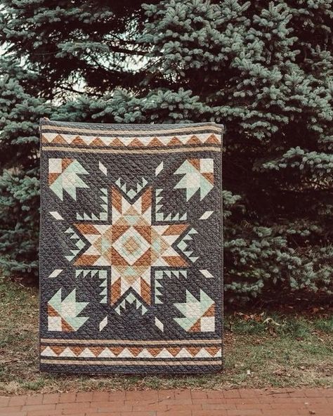 Fabric Salvage Projects Ideas, Solid Fabric Quilt Patterns, Western Baby Quilt Patterns, Southwestern Quilts Patterns, Quilt Patterns Western, Intricate Quilt Patterns, Pendleton Quilt Pattern, Outdoor Quilt Patterns, Nature Quilt Patterns