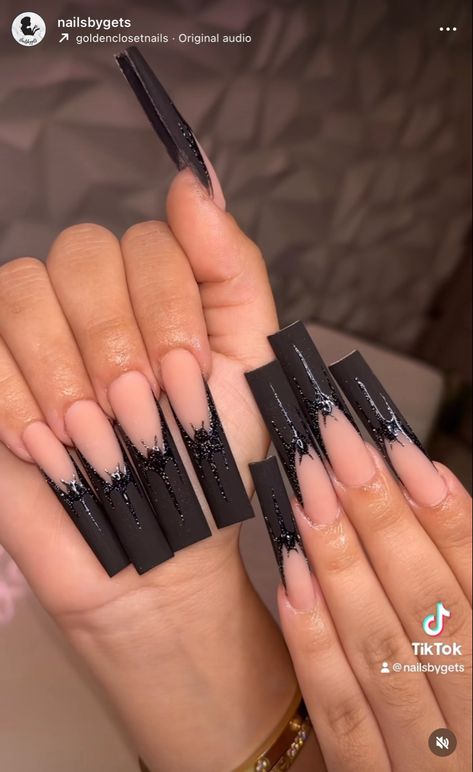 Luv Nails, Bat Nails, Black Halloween Nails, Spooky Black, Halloween Acrylic Nails, Black Acrylic Nails, Punk Nails, Goth Nails, Grunge Nails