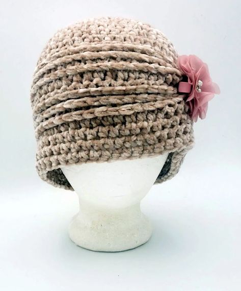 Free Crochet Hat Pattern, Cloche Hat Pattern, Crochet Snood, Easy Crochet Hat Patterns, Crochet Adult Hat, Crochet Bonnet, Sparkle Yarn, Easy Crochet Hat, Crochet Hat Patterns