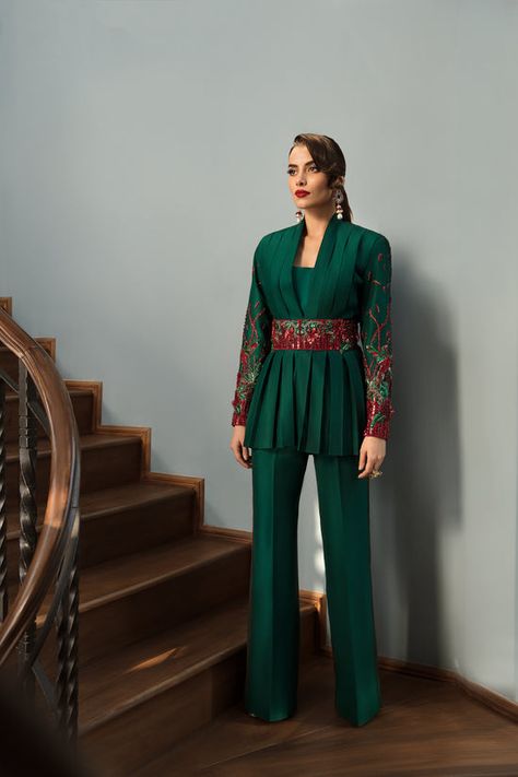 Cord Set Outfit Women Western Party Wear, Designer Cord Set Outfit Women Western, Party Wear Coord Set Western, Brocade Coordset, Latest Indo Western Outfits For Women, Cordset For Girl Western, Plus Size Fashion For Women Indian, Indo Western Outfits For Women, Western Dresses For Girl