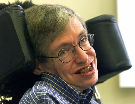 Convergence of Pi Day, Stephen Hawking's extraordinary life day, and Albert Einstein's birthday...     https://www.theglobeandmail.com/world/article-stephen-hawking-a-timeline-of-his-extraordinary-life/ Steven Hawking, Stephen Hawking Quotes, Physics Memes, General Relativity, Friend Memes, Mom Jokes, Stephen Hawking, Know Your Meme, Funny Puns