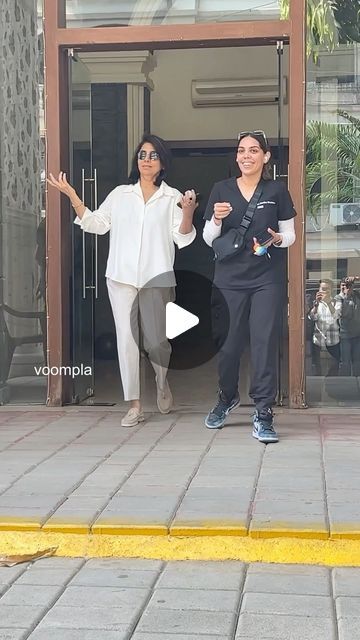 Voompla on Instagram: "Neetu Kapoor be like what’re y’all doing here🤷‍♀️💁‍♀️😅 Scenes outside a clinic FOLLOW 👉 @voompla INQUIRIES 👉 @ppbakshi . #voompla #bollywood #neetukapoor" Neetu Kapoor, Mom Outfits, Hair Cut, The Outsiders, Hair Cuts, Hair, On Instagram, Instagram