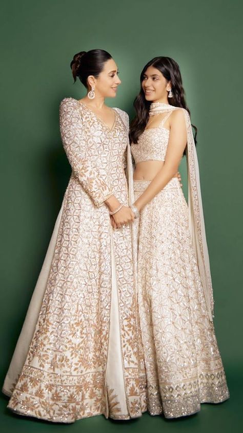 Saree For Sisters Wedding Ideas, Reception Dress Indian For Sister, Cocktail Dress Indian Wedding, Indian Cocktail Dress, Reception Lehengas, Indian Jumpsuit, Lehenga Kurta, Indowestern Lehenga, Western Dresses For Women