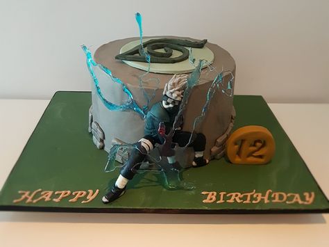 Kakashi Cake Ideas, Kakashi Cake, Naruto Party Ideas, Naruto Cake, Superhero Cakes, Disney Frozen Cake, Naruto Birthday, Strawberry Cake Filling, Italian Meringue Buttercream