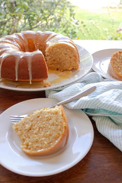 Rooibos Tea Cake Coconut Bread Pudding, Condensed Milk Cookies, Cold Cake, Coconut Bread, Desserts Snacks, Shake N Bake, Chocolate Bundt Cake, African Recipes, Warm Cake