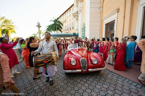 A Baraat Procession in Full Swing Baraat Procession, Indian Wedding Flowers, Indian Reception, Indian Wedding Video, Bride Floral, Bengali Wedding, White Indian Wedding, Indian Wedding Reception, Indian Bride And Groom