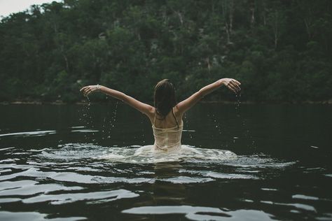 Julia Trotti, We Heart It, A Woman, Lost, Water, Photography