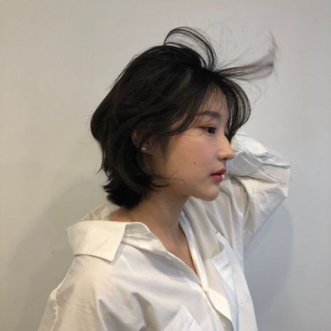 Mullet Haircut Korean, Haircut Korean, Shot Hair, Korean Short Hair, Mullet Haircut, Asian Short Hair, Hair Inspiration Short, Shot Hair Styles, Girl Short Hair