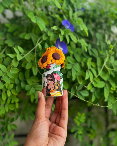 Love painting mini bottles 🤍 . . . . . . . . #bottleart #art #bottlepainting #bottleartwork #bottle #homedecor #handmade #bottlecraft #artistsoninstagram #artist #diy #bottledecor #bottleartist #artwork #bottledesign #bottles #artoftheday #craft #painting #bottleartindia #recycle #kerala #bottleartcreation #bottlearts #crafts #diyhomedecor #bottledecoration #love #bottlecrafts #decoupage Artwork Sculpture, Mini Canvases, Art Bottle, Repurposed Art, Craft Painting, Upcycled Art, Recycled Fashion, Recycled Art, Mini Bottles