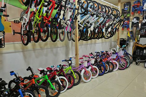 Bicycle Friendly Cities, Bike Showroom, Gt Bmx, Bike Shops, Cycle Store, Bicycle Store, Bicycle Shop, Bmx Bicycle, Best Bike